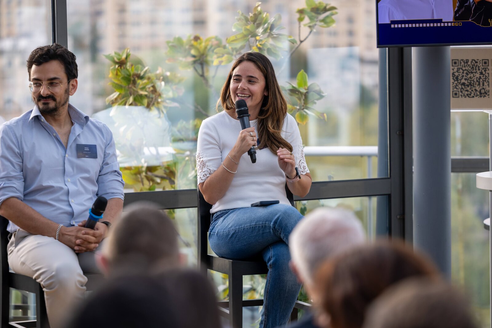 Laetitia Lamari, experte retail et e-commerce — portrait officiel